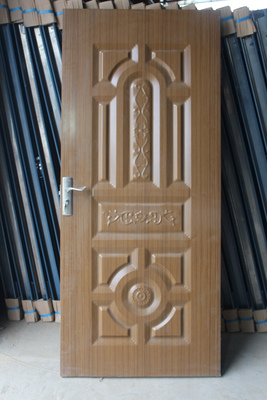 钢质门价格解析与活动板房门厂家直销推荐